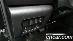 Renault-KoreaSamsung QM6 2.0 LPe RE Signature 2WD 2023 года из Южной Кореи