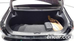 Hyundai Grandeur Exclusive 2025 года из Южной Кореи