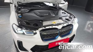 BMW iX3 M Sport 2024 года из Южной Кореи
