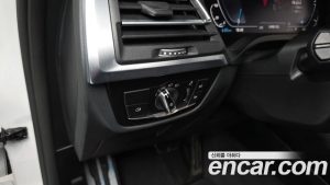 BMW iX3 M Sport 2024 года из Южной Кореи