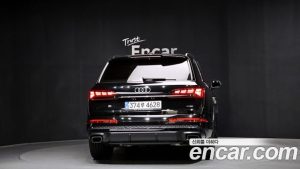 Audi Q7 55 TFSI 4WD Premium 2025 года из Южной Кореи