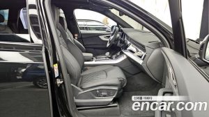 Audi Q7 55 TFSI 4WD Premium 2025 года из Южной Кореи