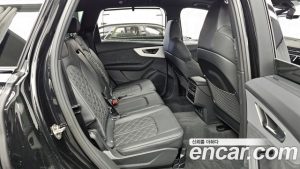 Audi Q7 55 TFSI 4WD Premium 2025 года из Южной Кореи