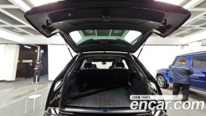 Audi Q7 55 TFSI 4WD Premium 2025 года из Южной Кореи