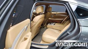 Genesis G80 Бензин 2.5 Turbo AWD 2025 года из Южной Кореи