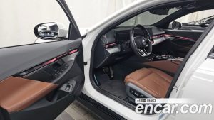 BMW i5 eDrive 40 M Sport 2024 года из Южной Кореи