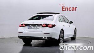 Mercedes-Benz E-Class E220d 4MATIC Exclusive 2024 года из Южной Кореи