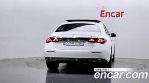 Mercedes-Benz E-Class E220d 4MATIC Exclusive 2024 года из Южной Кореи
