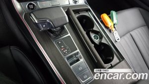 Audi A7 45 TDI 4WD Premium 2023 года из Южной Кореи