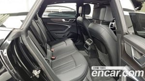 Audi A7 45 TDI 4WD Premium 2023 года из Южной Кореи