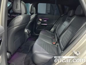 Mercedes-Benz GLC-Class GLC300 4MATIC AMG Line 2024 года из Южной Кореи