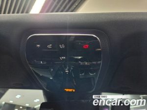 Mercedes-Benz GLC-Class GLC300 4MATIC AMG Line 2024 года из Южной Кореи