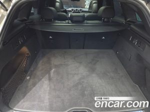 Mercedes-Benz GLC-Class GLC300 4MATIC AMG Line 2024 года из Южной Кореи