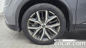 Renault-KoreaSamsung QM6 2.0 GDe RE Signature 2WD 2023 года из Южной Кореи