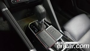 Renault-KoreaSamsung QM6 2.0 GDe RE Signature 2WD 2023 года из Южной Кореи