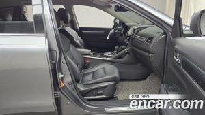 Renault-KoreaSamsung QM6 2.0 GDe RE Signature 2WD 2023 года из Южной Кореи