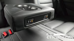 Renault-KoreaSamsung QM6 2.0 GDe RE Signature 2WD 2023 года из Южной Кореи