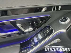 Mercedes-Benz S-Class S350 d 4MATIC 2025 года из Южной Кореи