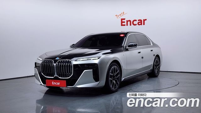 BMW 7-Series 740i xDrive M Sport 2024 года из Кореи
