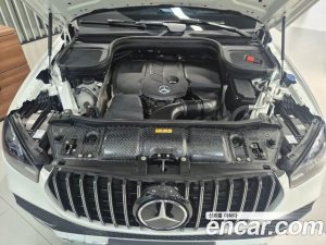 Mercedes-Benz GLE-Class GLE300d 4MATIC 2023 года из Южной Кореи