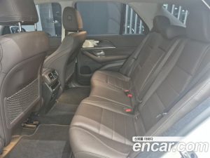 Mercedes-Benz GLE-Class GLE300d 4MATIC 2023 года из Южной Кореи