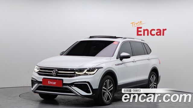 Volkswagen Tiguan 2.0 TSI Prestige 2023 года из Кореи