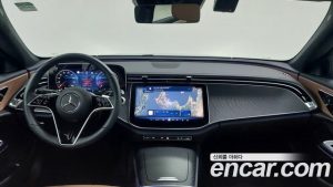 Mercedes-Benz E-Class E200 Avantgarde 2025 года из Южной Кореи