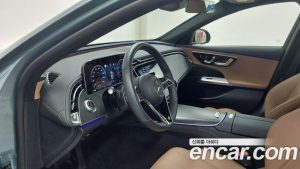 Mercedes-Benz E-Class E200 Avantgarde 2025 года из Южной Кореи