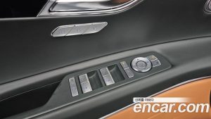Genesis GV80 2.5T Бензин AWD 2025 года из Южной Кореи