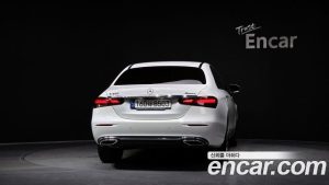 Mercedes-Benz E-Class E350 4MATIC Exclusive 2023 года из Южной Кореи