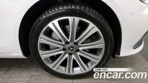 Mercedes-Benz E-Class E350 4MATIC Exclusive 2023 года из Южной Кореи