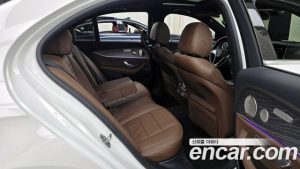 Mercedes-Benz E-Class E350 4MATIC Exclusive 2023 года из Южной Кореи