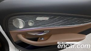 Mercedes-Benz E-Class E350 4MATIC Exclusive 2023 года из Южной Кореи