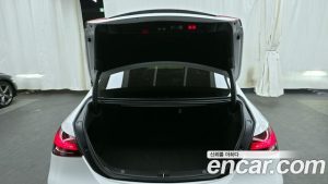 Mercedes-Benz E-Class E350 4MATIC Exclusive 2023 года из Южной Кореи
