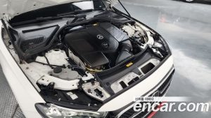 Mercedes-Benz E-Class E200 Avantgarde 2024 года из Южной Кореи