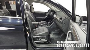 Volkswagen Tiguan 2.0 TSI Prestige 2023 года из Южной Кореи