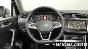 Volkswagen Tiguan 2.0 TSI Prestige 2023 года из Южной Кореи