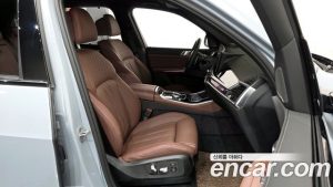 BMW X5 xDrive 40i M Sport 2025 года из Южной Кореи