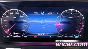 Mercedes-Benz GLE-Class GLE300d 4MATIC 2025 года из Южной Кореи