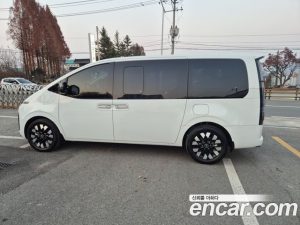 Hyundai Staria HEV 1.6 Lounge 7-Seater 2025 года из Южной Кореи