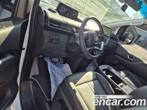 Hyundai Staria HEV 1.6 Lounge 7-Seater 2025 года из Южной Кореи