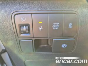 Hyundai Staria HEV 1.6 Lounge 7-Seater 2025 года из Южной Кореи