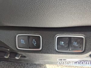 Hyundai Staria HEV 1.6 Lounge 7-Seater 2025 года из Южной Кореи