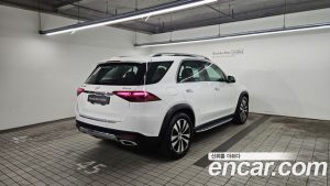 Mercedes-Benz GLE-Class GLE300d 4MATIC 2025 года из Южной Кореи
