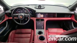 Porsche Taycan Base 2024 года из Южной Кореи