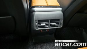 Land Rover Range Rover Velar 3.0 P400 R-Dynamic HSE 2022 года из Южной Кореи