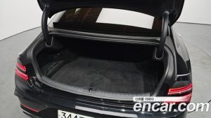 Genesis G80 Бензин 2.5 Turbo AWD 2025 года из Южной Кореи