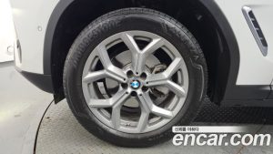 BMW X4 xDrive20i xLine 2023 года из Южной Кореи