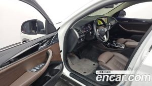 BMW X4 xDrive20i xLine 2023 года из Южной Кореи