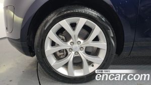 Land Rover Range Rover Evoque P250 SE 2022 года из Южной Кореи